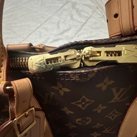 Louis Vuitton Brown Monogram Keepall 50 with strap Travel Bag - Picture 16 of 17